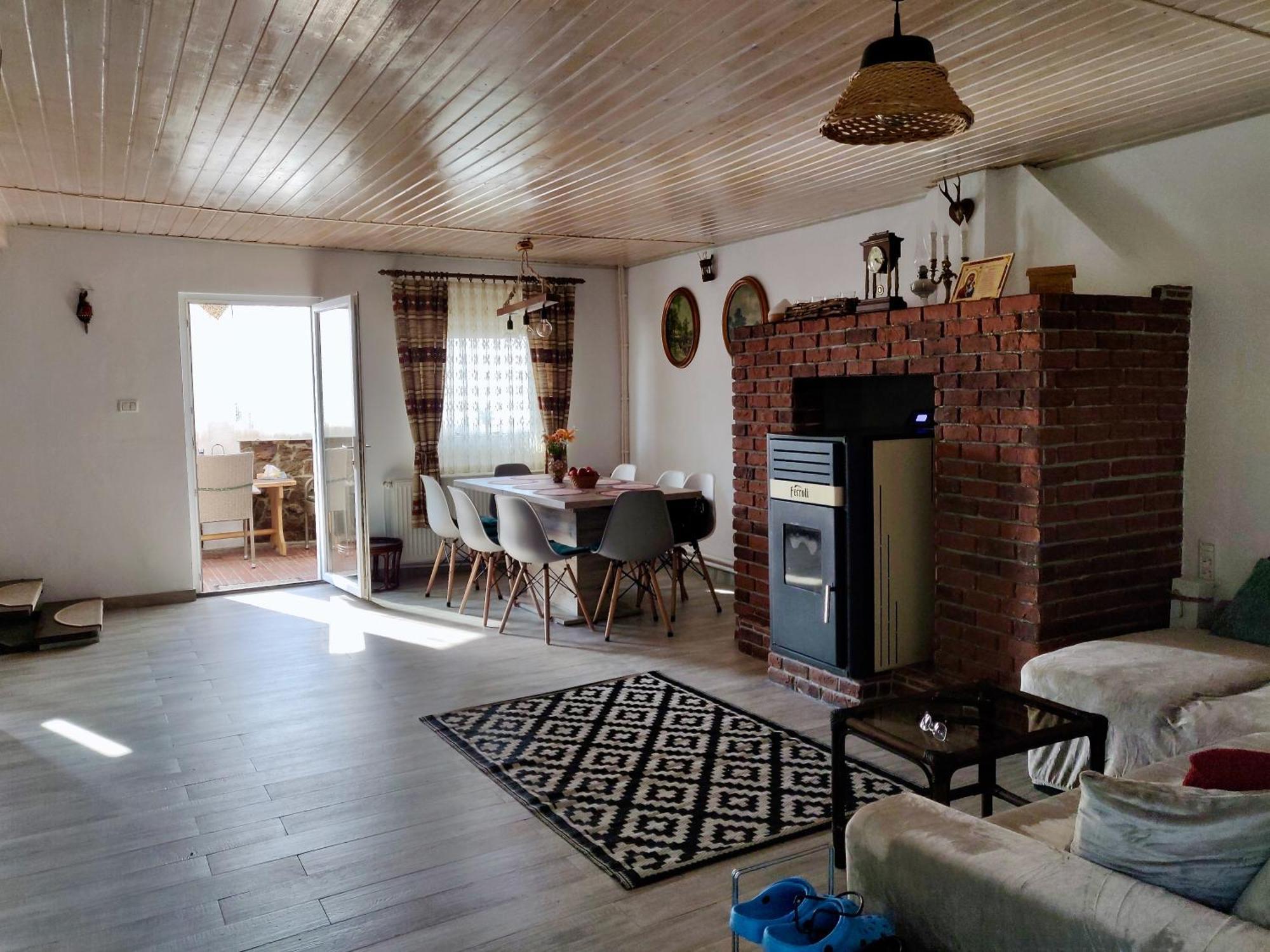 Holiday House Văliug Екстериор снимка